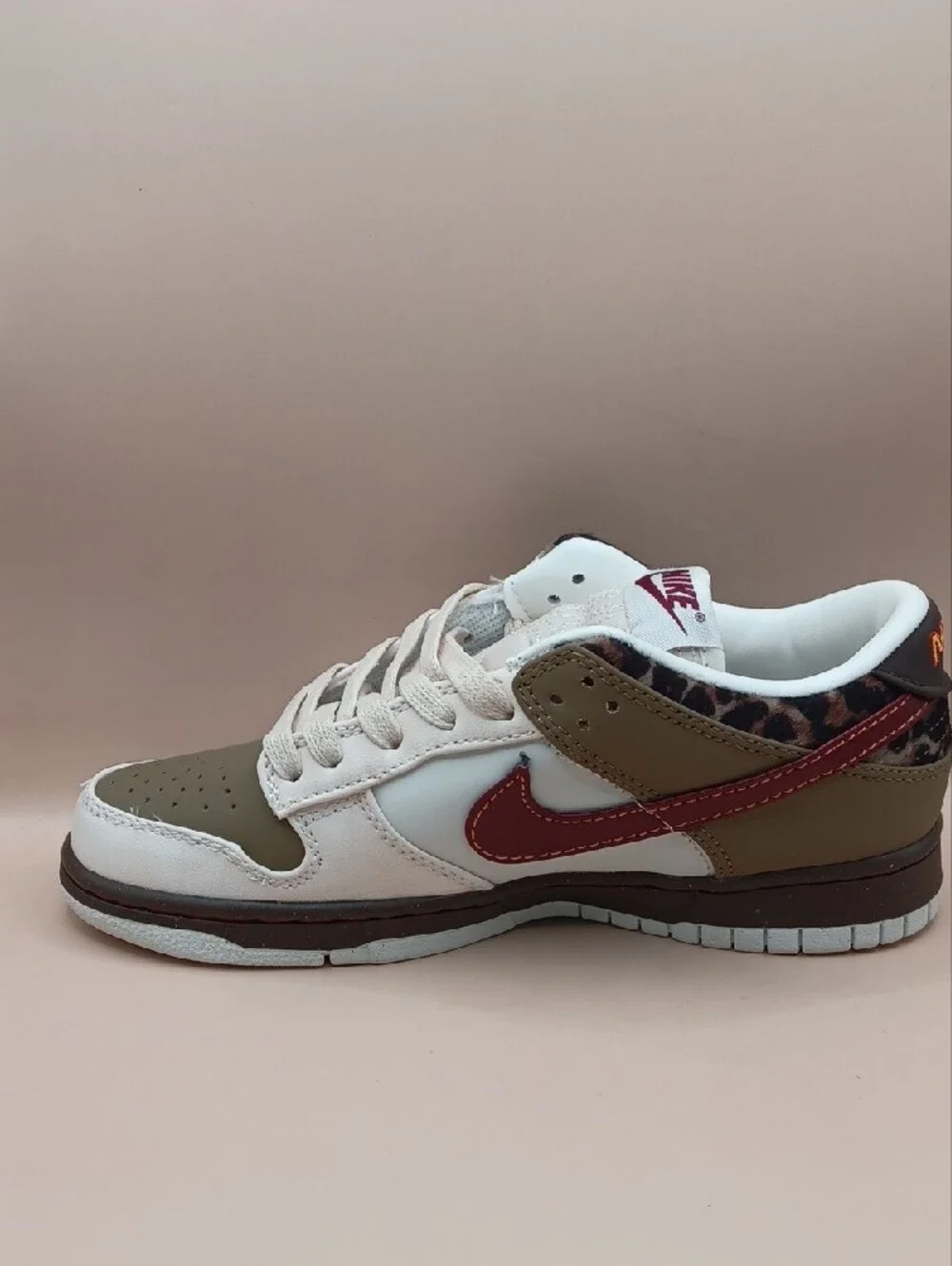 New Nike Womens Dunk Low Sneaker-Khaki Team Red Leopard Size 7.5 US